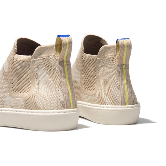 Rothy’s The Chelsea Boot in Sand Camo - Picture 1 of 5